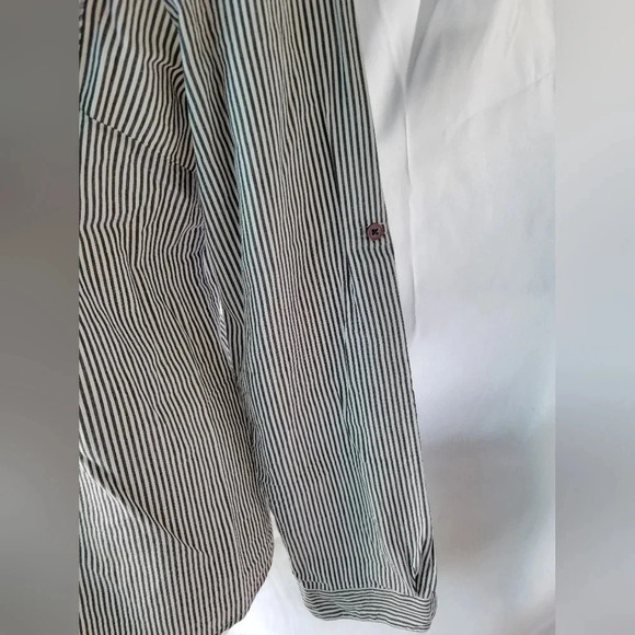 YDE Button Up Stripes Pinstripes Shirt Long Sleeves Button Back Collar  Medium - Picture 7 of 11